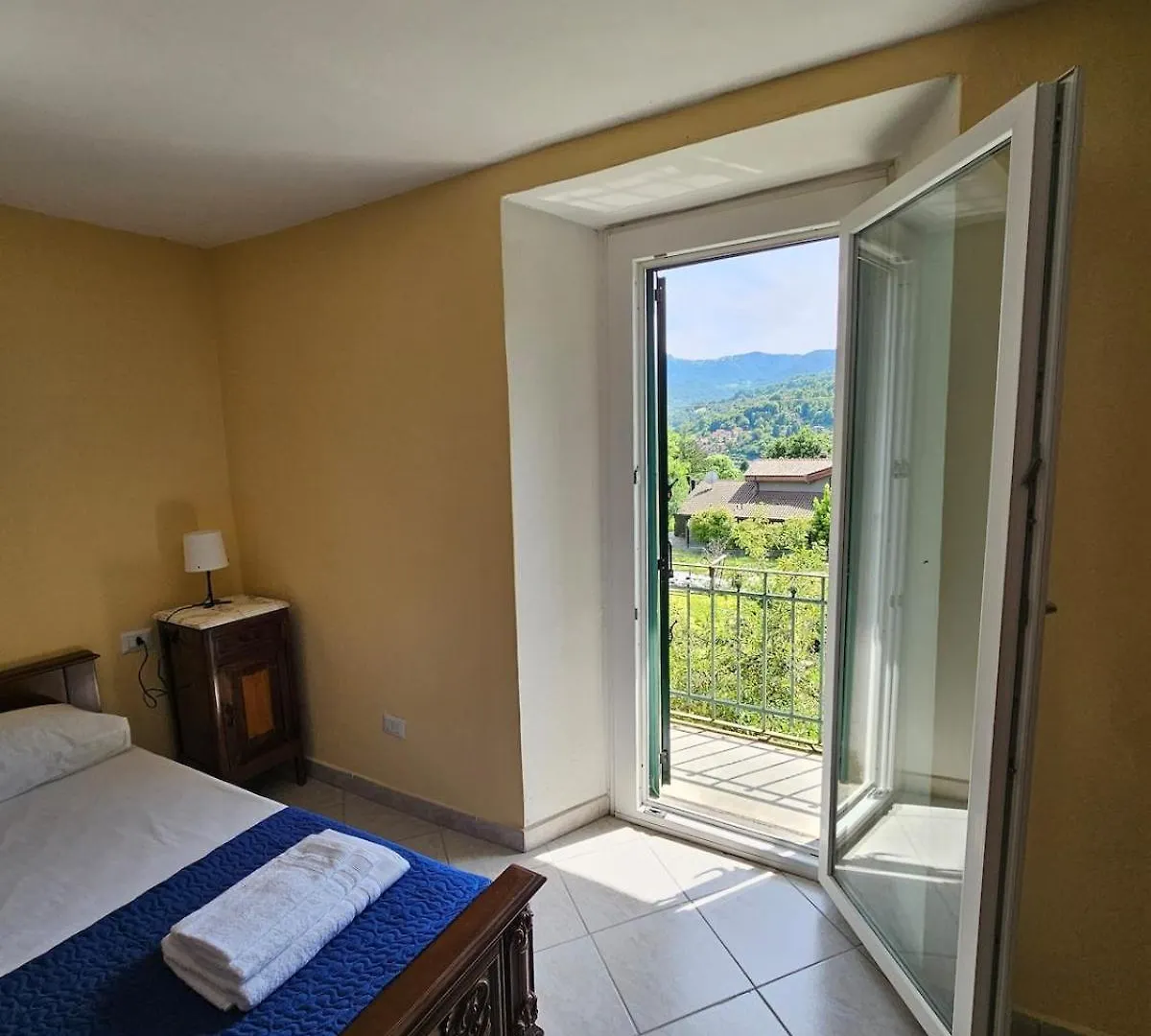Family Home Castiglione Castiglione dʼIntelvi 0*,  Italie
